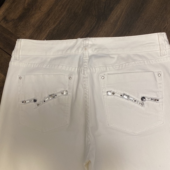 WHBM White Blanc Capri - Picture 12 of 13